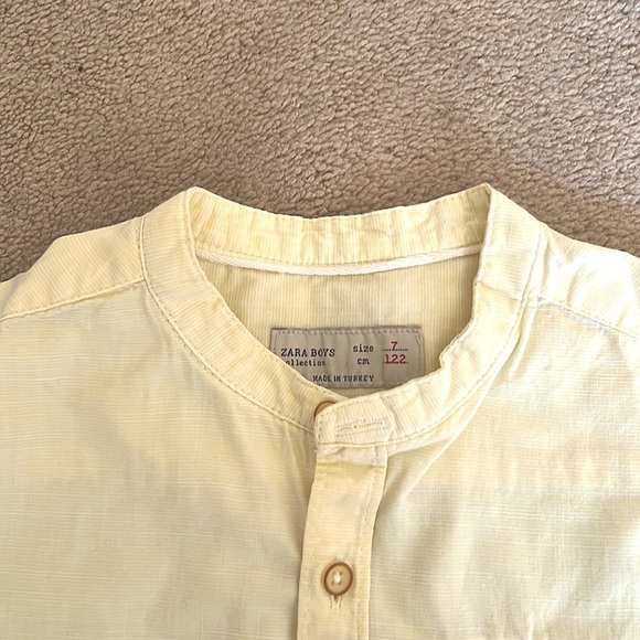 NWOT- 2xZara boys shirts, size 7. Brand new, never worn. Light blue and yell… - Picture 3 of 6